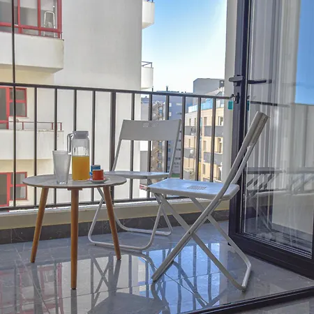 Apartment Lovely Cruzeiro Da Rocha. Pets Welcome Portimao