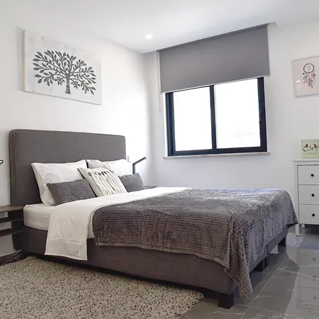 Apartment Lovely Cruzeiro Da Rocha. Pets Welcome *