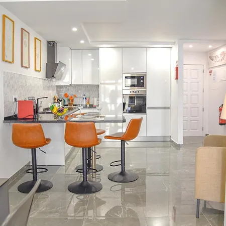Lovely Cruzeiro Da Rocha. Pets Welcome *