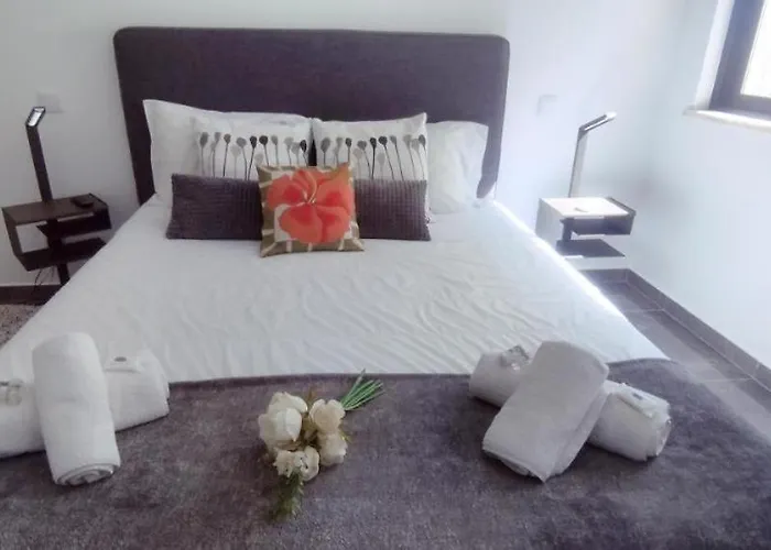 Lovely Cruzeiro Da Rocha