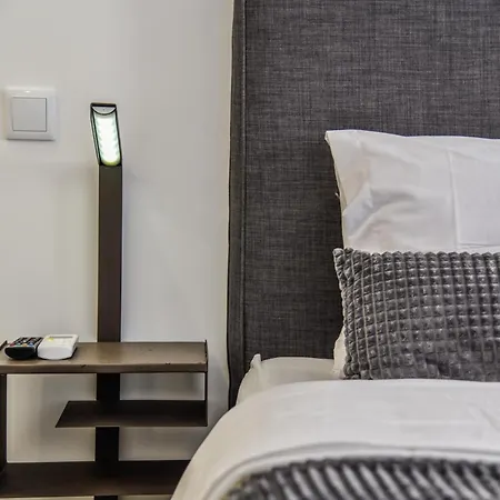 Lovely Cruzeiro Da Rocha * Portimão