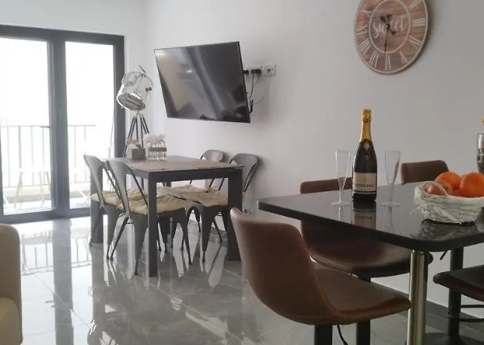 Lovely Cruzeiro Da Rocha Portimão